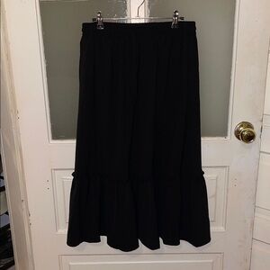 Black Ruffle-Hem  peasant pull on skirt nwt mid calf